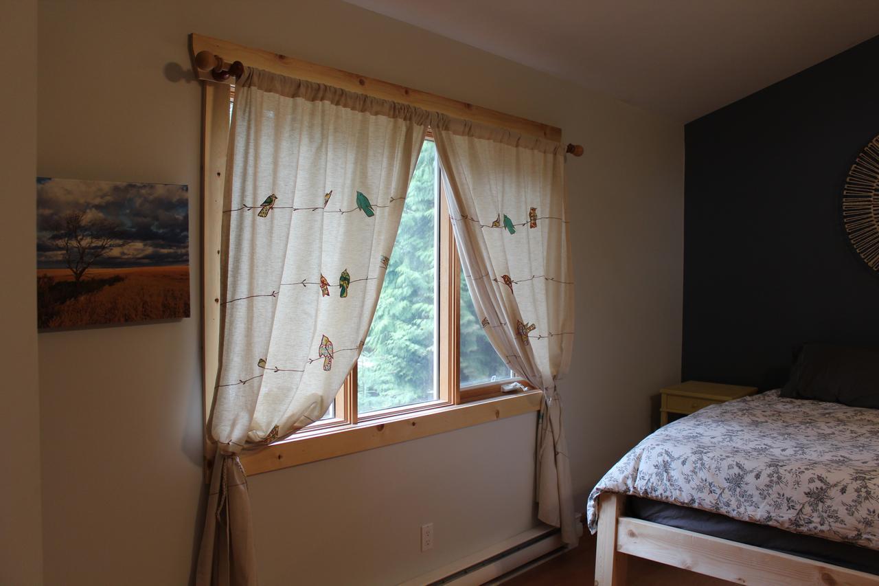 The Perch On Gabriola Bed & Breakfast Exterior photo