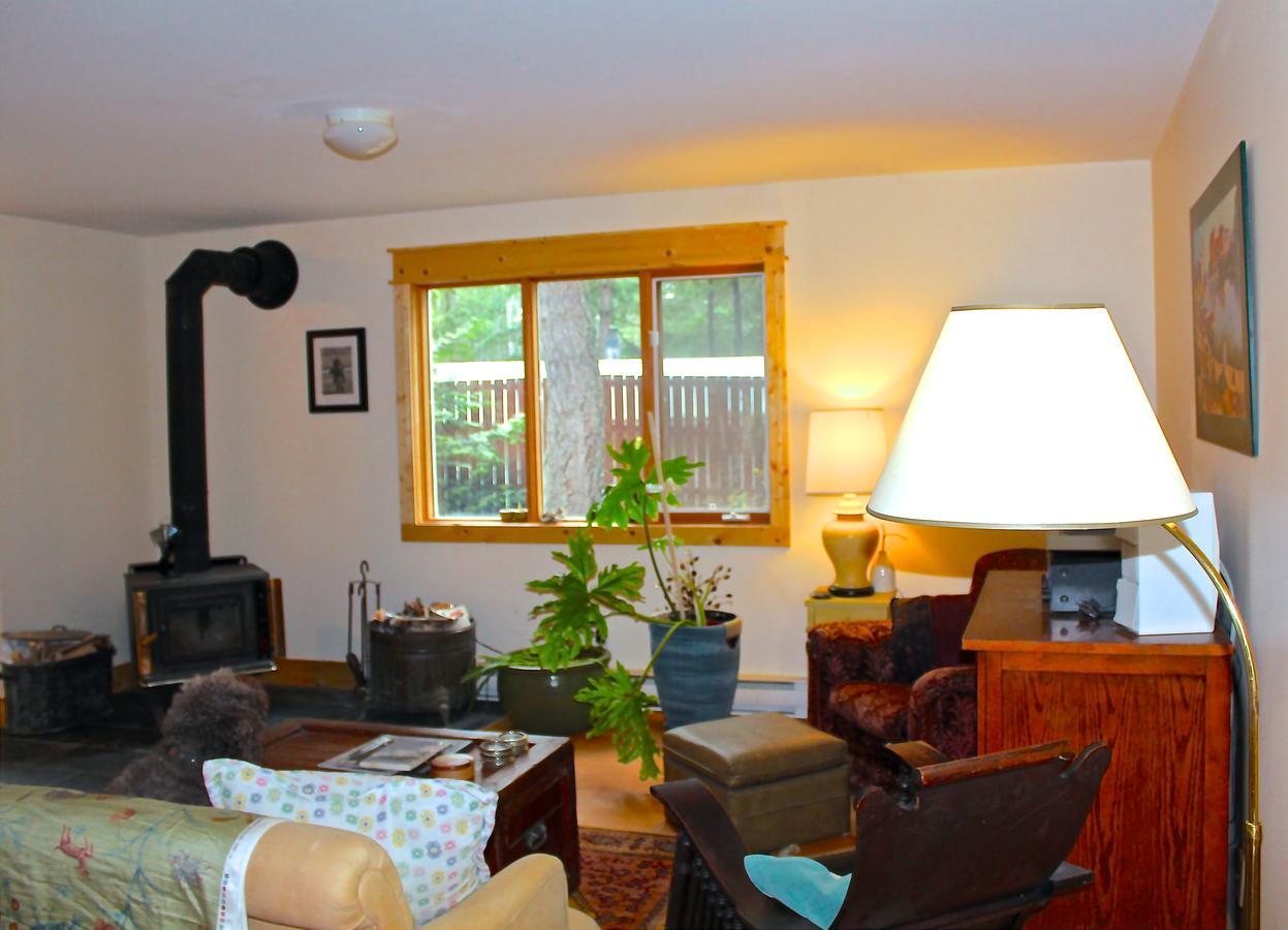 The Perch On Gabriola Bed & Breakfast Exterior photo