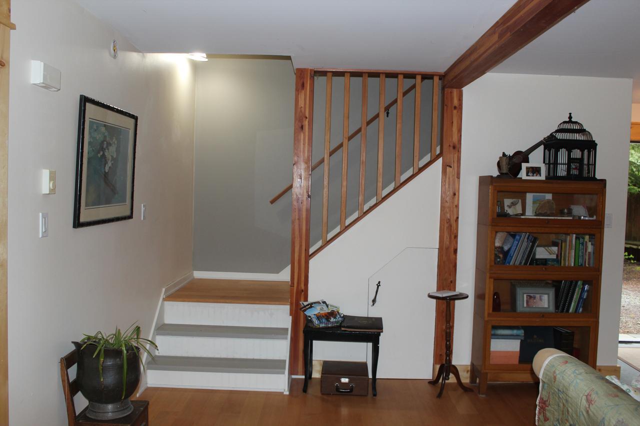 The Perch On Gabriola Bed & Breakfast Exterior photo